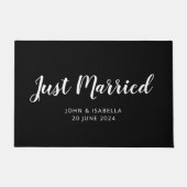 パーソナライズされたたった今結婚しました ドアマット (正面)