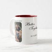 パーソナライズされたアニバーサリーギフト – カスタムカップル ツートーンマグカップ (正面左)