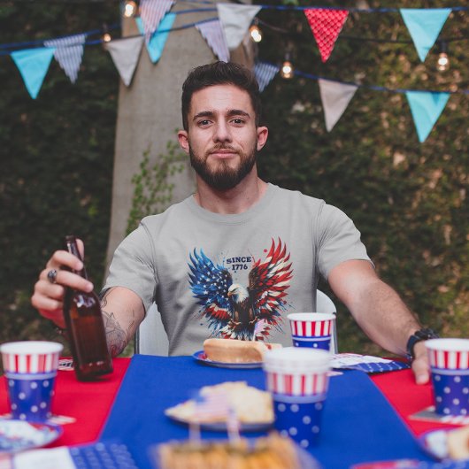 パーソナライズされたアメリカはっきりしたイーグル トライブレンドTシャツ