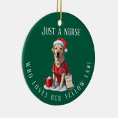 パーソナライズされたイエロー・ラブラドール・レトリーバー恋人ナースクリスマスプレゼント セラミックオーナメント (右)