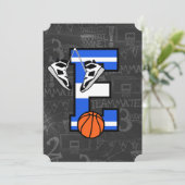 パーソナライズされたイニシャルバスケットボールE 招待状 (スタンド正面)