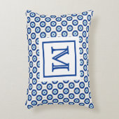 パーソナライズされたイニシャル 現代のモダン 邪眼パターン アクセントクッション (正面(垂直))