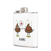 パーソナライズされたウンチ絵文字ラブカップル フラスク (左)