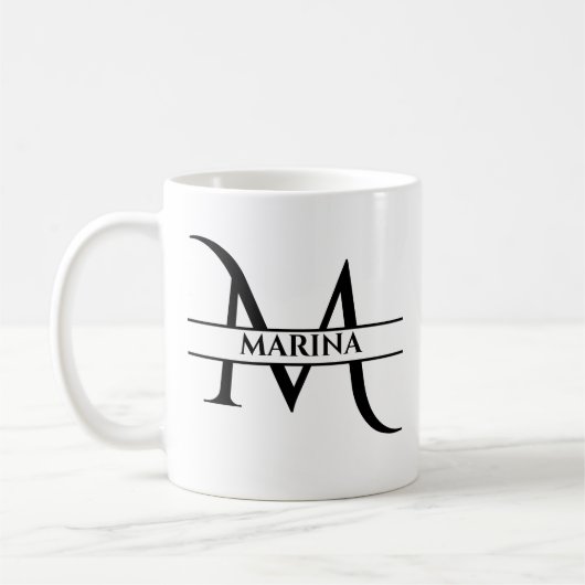 パーソナライズされたエレガントイニシャルM コーヒーマグカップ (左)