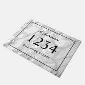 パーソナライズされたエレガントマーブルストーン通りアドレス ドアマット (アングル)