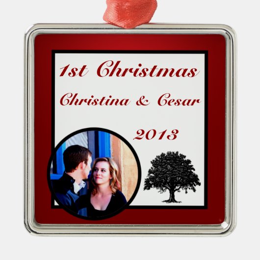 パーソナライズされたオーナメントカスタムホワイトツリーレッドブラック メタルオーナメント (正面)
