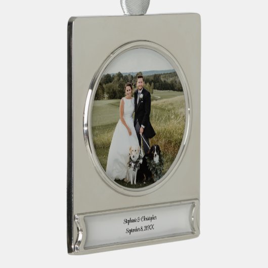 パーソナライズされたカスタマイズ結婚の写真 シルバープレートバナーオーナメント (右)