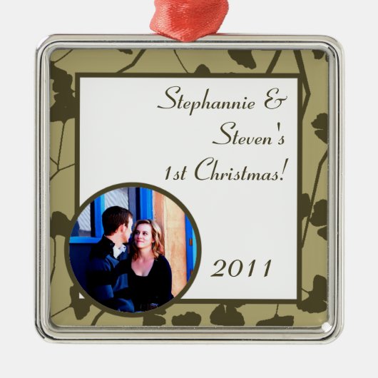 パーソナライズされたカスタムオーナメントホワイトイチョウ葉コン メタルオーナメント (正面)