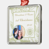 パーソナライズされたカスタムグリーンゲルベラデイジーフラワーズリー メタルオーナメント (左)