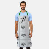 パーソナライズされたカスタムモノグラムファミリーフォトコラージュ エプロン (着用した状態)