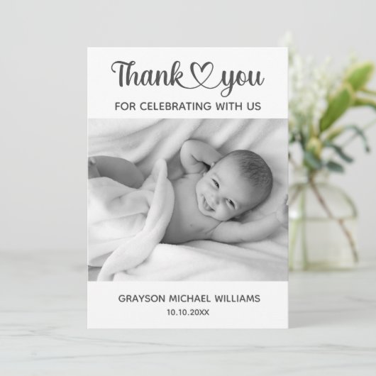 パーソナライズされたカスタム写真生まれたばかりのベビー サンキューカード (スタンド正面)
