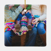 パーソナライズされたカスタム家族の写真ホリデークリスマス セラミックオーナメント (裏面)