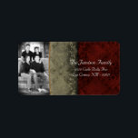 パーソナライズされたカスタムPhoto Christmas Mailing Label ラベル<br><div class="desc">この。75"x2.25インチのサイズのシックとパーソナライズされたトレンディーのスティックモダンオン差出人住所ラベルはトレンディーとシックの両方である。これらは、エッジのフルブリードフルカラー印刷テクノロジへのプリントを使用してAvery®ラベルに印刷される。8.5インチx 11インチの用紙に印刷され食べ物を与え、再書き込み可能で再印刷可能。Avery® Microsoft® Wordテンプレートとの互換性お客様の最も多くのフォーマル招待状とイベントの発表に最適。私たちはzazzle店でこのデザインに専念する全体の行を持っている*デザインコレクションのメニュータブの下に招待状(5x7)、戻りラベル、郵送ラベル、封筒用シール、郵便切手、カップケーキピック、ウォーターボトルラッパー、ハーシーの1.55 oz.大きなバーラッパー、ハーシーのミニチュアバッグラッパー、電子レンジのポップコーンアドバイスラッパー、書き込み可能座席表、グッズバッグトッパー、FLATサンキューカード(4x5)、HAPPEDサンキューカード(4x5)、メッセージカード、メニューカード、ミントマッチブック、棒つきキャンデーカバー、ブックマーク、ビンゴカードマーカー、ビンゴカード呼び出しシート、書き込み可能カード(4x5)、など。</div>