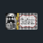 パーソナライズされたカスタムPhoto Christmas Mailing Label ラベル<br><div class="desc">この。75"x2.25インチのサイズのシックとパーソナライズされたトレンディーのスティックモダンオン差出人住所ラベルはトレンディーとシックの両方である。これらは、エッジのフルブリードフルカラー印刷テクノロジへのプリントを使用してAvery®ラベルに印刷される。8.5インチx 11インチの用紙に印刷され食べ物を与え、再書き込み可能で再印刷可能。Avery® Microsoft® Wordテンプレートとの互換性お客様の最も多くのフォーマル招待状とイベントの発表に最適。私たちはzazzle店でこのデザインに専念する全体の行を持っている*デザインコレクションのメニュータブの下に招待状(5x7)、戻りラベル、郵送ラベル、封筒用シール、郵便切手、カップケーキピック、ウォーターボトルラッパー、ハーシーの1.55 oz.大きなバーラッパー、ハーシーのミニチュアバッグラッパー、電子レンジのポップコーンアドバイスラッパー、書き込み可能座席表、グッズバッグトッパー、FLATサンキューカード(4x5)、HAPPEDサンキューカード(4x5)、メッセージカード、メニューカード、ミントマッチブック、棒つきキャンデーカバー、ブックマーク、ビンゴカードマーカー、ビンゴカード呼び出しシート、書き込み可能カード(4x5)、など。</div>