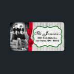 パーソナライズされたカスタムPhoto Christmas Mailing Label ラベル<br><div class="desc">この。75"x2.25インチのサイズのシックとパーソナライズされたトレンディーのスティックモダンオン差出人住所ラベルはトレンディーとシックの両方である。これらは、エッジのフルブリードフルカラー印刷テクノロジへのプリントを使用してAvery®ラベルに印刷される。8.5インチx 11インチの用紙に印刷され食べ物を与え、再書き込み可能で再印刷可能。Avery® Microsoft® Wordテンプレートとの互換性お客様の最も多くのフォーマル招待状とイベントの発表に最適。私たちはzazzle店でこのデザインに専念する全体の行を持っている*デザインコレクションのメニュータブの下に招待状(5x7)、戻りラベル、郵送ラベル、封筒用シール、郵便切手、カップケーキピック、ウォーターボトルラッパー、ハーシーの1.55 oz.大きなバーラッパー、ハーシーのミニチュアバッグラッパー、電子レンジのポップコーンアドバイスラッパー、書き込み可能座席表、グッズバッグトッパー、FLATサンキューカード(4x5)、HAPPEDサンキューカード(4x5)、メッセージカード、メニューカード、ミントマッチブック、棒つきキャンデーカバー、ブックマーク、ビンゴカードマーカー、ビンゴカード呼び出しシート、書き込み可能カード(4x5)、など。</div>