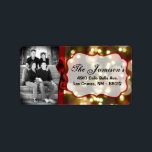 パーソナライズされたカスタムPhoto Christmas Mailing Label ラベル<br><div class="desc">この。75"x2.25インチのサイズのシックとパーソナライズされたトレンディーのスティックモダンオン差出人住所ラベルはトレンディーとシックの両方である。これらは、エッジのフルブリードフルカラー印刷テクノロジへのプリントを使用してAvery®ラベルに印刷される。8.5インチx 11インチの用紙に印刷され食べ物を与え、再書き込み可能で再印刷可能。Avery® Microsoft® Wordテンプレートとの互換性お客様の最も多くのフォーマル招待状とイベントの発表に最適。私たちはzazzle店でこのデザインに専念する全体の行を持っている*デザインコレクションのメニュータブの下に招待状(5x7)、戻りラベル、郵送ラベル、封筒用シール、郵便切手、カップケーキピック、ウォーターボトルラッパー、ハーシーの1.55 oz.大きなバーラッパー、ハーシーのミニチュアバッグラッパー、電子レンジのポップコーンアドバイスラッパー、書き込み可能座席表、グッズバッグトッパー、FLATサンキューカード(4x5)、HAPPEDサンキューカード(4x5)、メッセージカード、メニューカード、ミントマッチブック、棒つきキャンデーカバー、ブックマーク、ビンゴカードマーカー、ビンゴカード呼び出しシート、書き込み可能カード(4x5)、など。</div>