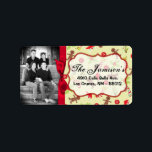 パーソナライズされたカスタムPhoto Christmas Mailing Label ラベル<br><div class="desc">この。75"x2.25インチのサイズのシックとパーソナライズされたトレンディーのスティックモダンオン差出人住所ラベルはトレンディーとシックの両方である。これらは、エッジのフルブリードフルカラー印刷テクノロジへのプリントを使用してAvery®ラベルに印刷される。8.5インチx 11インチの用紙に印刷され食べ物を与え、再書き込み可能で再印刷可能。Avery® Microsoft® Wordテンプレートとの互換性お客様の最も多くのフォーマル招待状とイベントの発表に最適。私たちはzazzle店でこのデザインに専念する全体の行を持っている*デザインコレクションのメニュータブの下に招待状(5x7)、戻りラベル、郵送ラベル、封筒用シール、郵便切手、カップケーキピック、ウォーターボトルラッパー、ハーシーの1.55 oz.大きなバーラッパー、ハーシーのミニチュアバッグラッパー、電子レンジのポップコーンアドバイスラッパー、書き込み可能座席表、グッズバッグトッパー、FLATサンキューカード(4x5)、HAPPEDサンキューカード(4x5)、メッセージカード、メニューカード、ミントマッチブック、棒つきキャンデーカバー、ブックマーク、ビンゴカードマーカー、ビンゴカード呼び出しシート、書き込み可能カード(4x5)、など。</div>