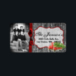 パーソナライズされたカスタムPhoto Christmas Mailing Label ラベル<br><div class="desc">この。75"x2.25インチのサイズのシックとパーソナライズされたトレンディーのスティックモダンオン差出人住所ラベルはトレンディーとシックの両方である。これらは、エッジのフルブリードフルカラー印刷テクノロジへのプリントを使用してAvery®ラベルに印刷される。8.5インチx 11インチの用紙に印刷され食べ物を与え、再書き込み可能で再印刷可能。Avery® Microsoft® Wordテンプレートとの互換性お客様の最も多くのフォーマル招待状とイベントの発表に最適。私たちはzazzle店でこのデザインに専念する全体の行を持っている*デザインコレクションのメニュータブの下に招待状(5x7)、戻りラベル、郵送ラベル、封筒用シール、郵便切手、カップケーキピック、ウォーターボトルラッパー、ハーシーの1.55 oz.大きなバーラッパー、ハーシーのミニチュアバッグラッパー、電子レンジのポップコーンアドバイスラッパー、書き込み可能座席表、グッズバッグトッパー、FLATサンキューカード(4x5)、HAPPEDサンキューカード(4x5)、メッセージカード、メニューカード、ミントマッチブック、棒つきキャンデーカバー、ブックマーク、ビンゴカードマーカー、ビンゴカード呼び出しシート、書き込み可能カード(4x5)、など。</div>