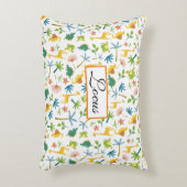 パーソナライズされたカラフルサファリ子供部屋キリン少年 アクセントクッション (正面(垂直))