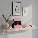 パーソナライズされたカラーブロック フォトプラーク<br><div class="desc">お気に入りの色や学校の色でこのかわいいカラーブロックデザインをカスタマイズしてください。文字を編集、名前を編集（ブロックの間または余分な装飾を失う）。</div>