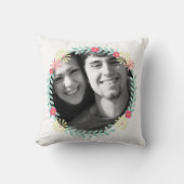パーソナライズされたガーランドフローラ結婚の写真 クッション (正面)