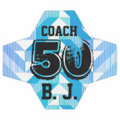 パーソナライズされたキープサケティール（緑がかった色）ブルーストライプ サッカーボール (フラット)