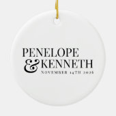パーソナライズされたクラシックエレガント白黒結婚ズ セラミックオーナメント (裏面)