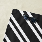 パーソナライズされたクラシック白黒ストライプ ビーチタオル (インサイチュ)