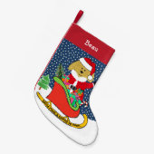 パーソナライズされたクリスマスゴールデンドゥードルサンタレー スモールクリスマスストッキング (正面 (吊り時))