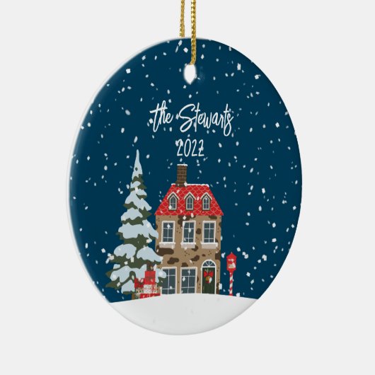 パーソナライズされたクリスマスビレッジシーンオーナメント セラミックオーナメント (右)