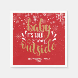 パーソナライズされたクリスマスベビー外は寒い スタンダードカクテルナプキン