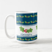 パーソナライズされたクリスマスホリー&ベリー コーヒーマグカップ (左)