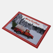 パーソナライズされたクリスマスヴィンテージレッドトラック ドアマット (アングル)