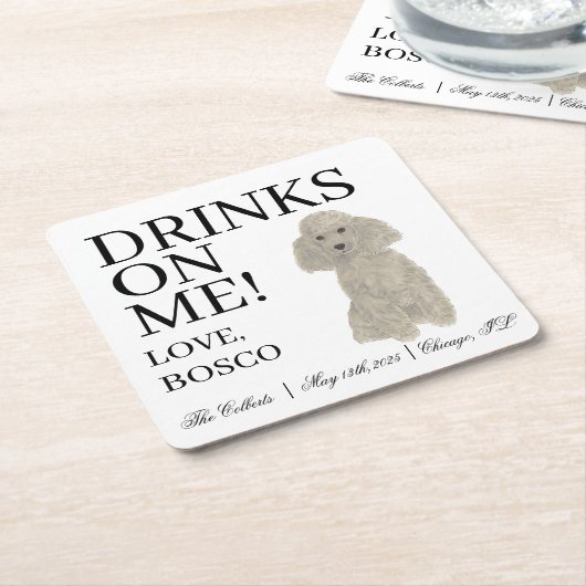 パーソナライズされたシルバーグレイ結婚プードル スクエアペーパーコースター (アングル)