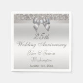 パーソナライズされたシルバー結婚25周年記念 スタンダードカクテルナプキン (正面)