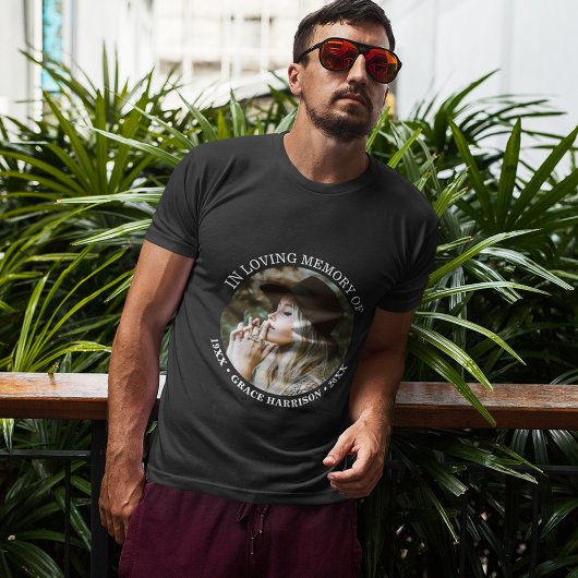 パーソナライズされたシンプル写真名・日付記念 Tシャツ