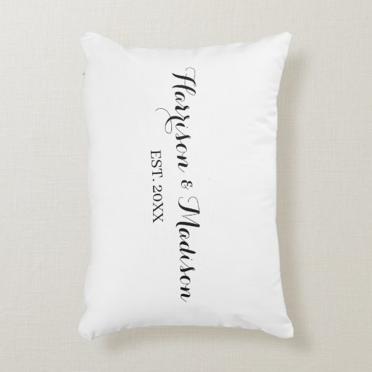 パーソナライズされたスクリプトカップル名の日結婚の値 アクセントクッション (正面(垂直))