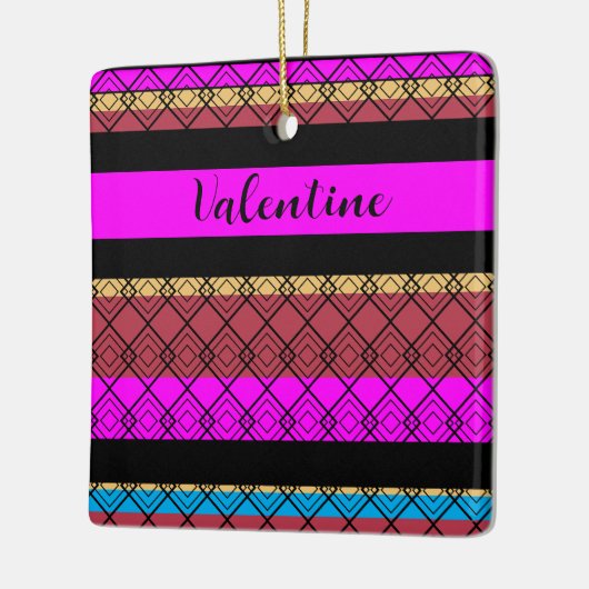 パーソナライズされたストライプのエレガント数々の文字 セラミックオーナメント (左)