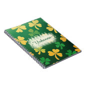 パーソナライズされたダークエレガントグリーン&金ゴールドクローバー ノートブック (右側)