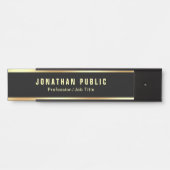 パーソナライズされたテンプレートモダンブラックと金ゴールド サインプレート (正面)