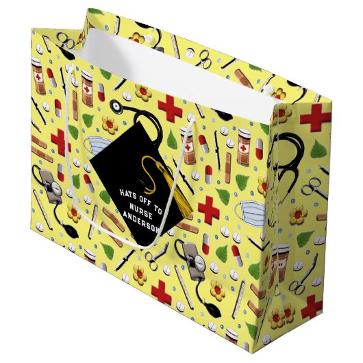 パーソナライズされたナース卒業 ラージペーパーバッグ (正面アングル)