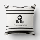 パーソナライズされたナース名装飾用クッション クッション (正面)
