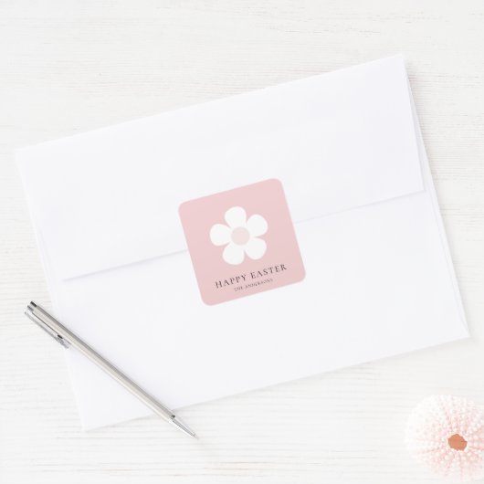 パーソナライズされたハッピーイースターピンクデイジー スクエアシール (封筒)