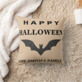パーソナライズされたハッピーハローウィンこうもり クッション (ブランケット)