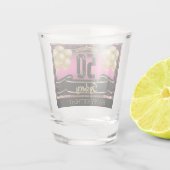 パーソナライズされたハッピーバースデーお祝い – ピンク ショットグラス (裏面)