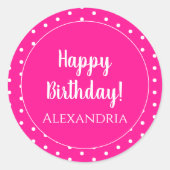 パーソナライズされたハッピーバースデーホットピンク水玉模様 ラウンドシール (正面)