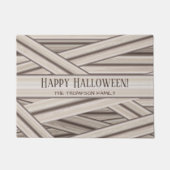 パーソナライズされたハロウィンストライプママ家族の名前 ドアマット (正面)