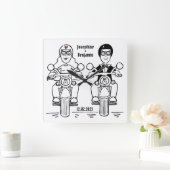 パーソナライズされたバイクもしくは自転車に乗る人オートバイ結婚ズアクリル スクエア壁時計 (ホーム)