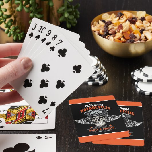 パーソナライズされたバイクもしくは自転車に乗る人飛んでいるスカルショップ トランプ (インサイチュ)