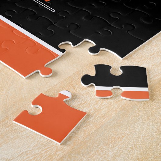 パーソナライズされたバイクもしくは自転車に乗る人飛んでいるスカル自動二輪車店  ジグソーパズル (側面)